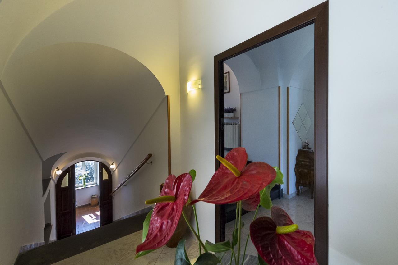 Вилла Casa Lina Sant'Angelo  Экстерьер фото